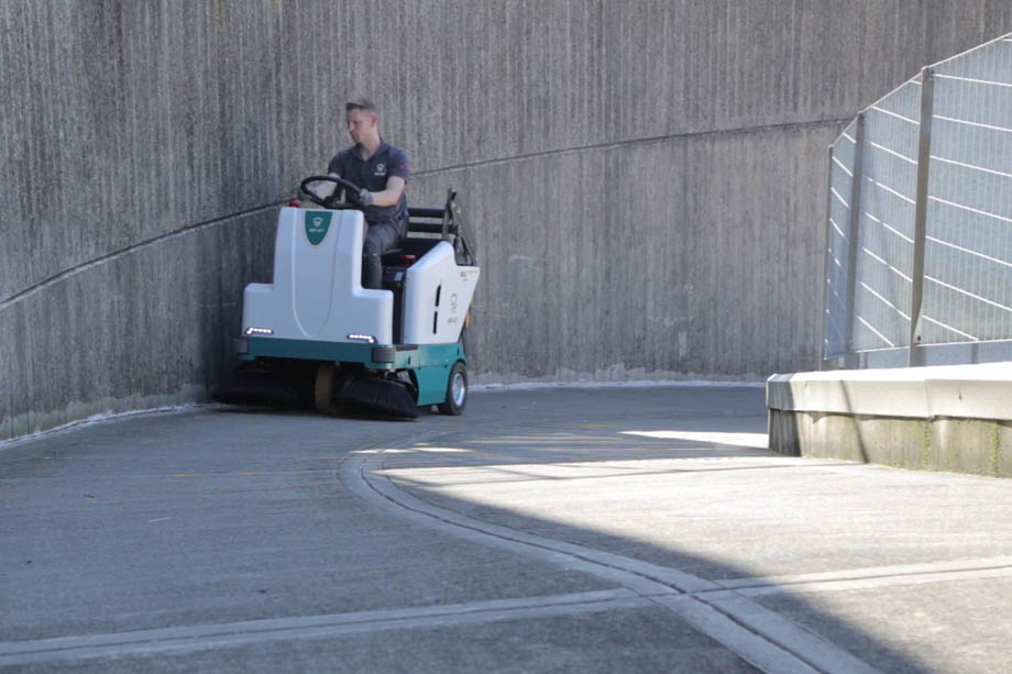 sweeper-max-109-parking-lots